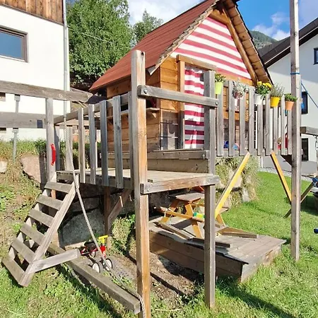 Neunerhof Apartamento *